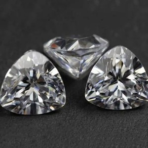 อัญมณีควอตซ์เจียระไนเหลี่ยมเพชรพลอยธรรมชาติ10มม. ตัดเป็นล้านล้านอัญมณีอัญมณีอัญมณีอัญมณีอัญมณีอัญมณีอัญมณีหลวมทำร้านค้าออนไลน์ตอนนี้ - Product Image 1