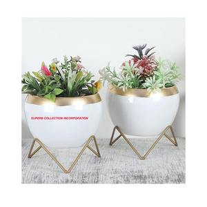 Mini jardinière imprimée multicolore avec support en or Jardinière décorée pour la maison - Product Image 3