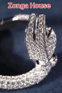 Anillo estilo martillo, hip hop, plata de ley, con diamante moissanita, último diseño, para regalo de compromiso, fiesta, moda para mujer. - Product Image 3