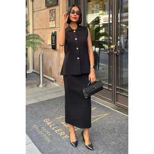 Ensemble en crêpe midi 10230 avec détail bouton doré et gilet – Accessoire de mode haut de gamme - Product Image 4