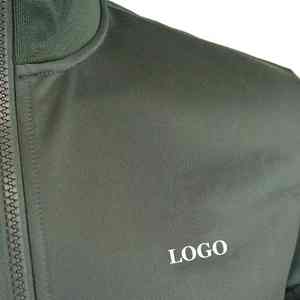 Nouveau design de gros survêtement de sport personnalisé pour hommes abordable vert ensemble de survêtement deux pièces - Product Image 3