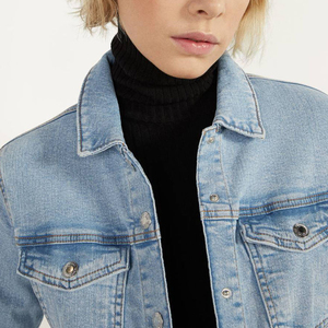 แจ็กเก็ตผ้ายีนส์ของผู้หญิงเสื้อแจ็กเก็ตระบายอากาศแห้งเร็วพร้อมโลโก้ตามสั่งดีไซน์ใหม่ - Product Image 3