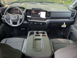 4WD แค็บคู่มาตรฐาน1500ระดับมาตรฐานความสูง2025 GMC Sierra พร้อมล้ออัลลอยด์เบาะหนังรีโมทบลูทูธ - Product Image 5