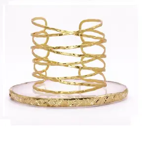 2026 December Latest China Christmas Long Jewelry Sale on Women Hammered Antique Gold Brass <b>Bangle</b> Jewelry Wholesale - Product Image 1