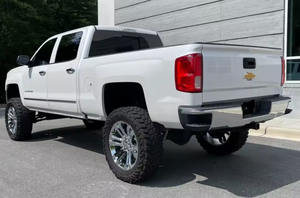 LISTO PARA ENVIAR - Chevrolet Silverado 1500, Tracción en las Cuatro Ruedas, Motor 5.3L Ecotec3 V8, Automática, Doble Cabina, Camioneta - Product Image 3