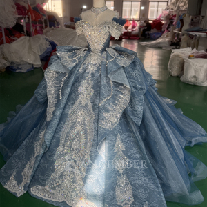 Robe de bal longue bleu cristal élégante avec appliques de perles et décolleté cœur, idéale pour les Quinceañeras et les fêtes de jeunes filles (XSS05) - Product Image 2