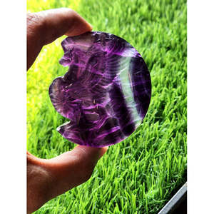 Licorne en fluorite violette - Où la fantaisie rencontre la splendeur de la nature - Sculpture animale - Product Image 3