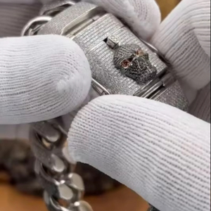 กำไลข้อมือสุดคลาสสิกสำหรับผู้ชายสไตล์คิวบาประดับหัวกะโหลกแบบกลมสร้อยข้อมือเพชรมอยส์ซาไนต์สร้อยข้อมือฮิปฮอปของขวัญเครื่องประดับแร็ปเปอร์สำหรับผู้ชาย - Product Image 1