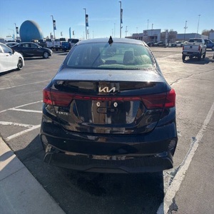 EXCELENTE ESTADO Kia Forte LXS 2024 - Product Image 3