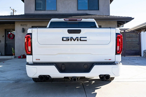 Camioneta Blanca 2024 Supercharged G-M C Sierra 1500 6.2L 4×4 Edición Deportiva con Parrilla Cromada y Faros LED - Product Image 5