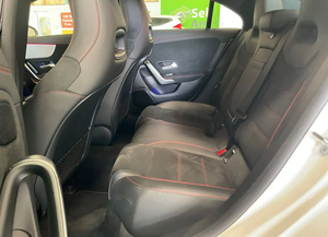 2021 Mercedes-Benz CLA 2021 SUV utilisé avec moteur 8L essence et essence essence sièges en cuir intérieur foncé clair FWD Drive R16 taille des pneus - Product Image 6