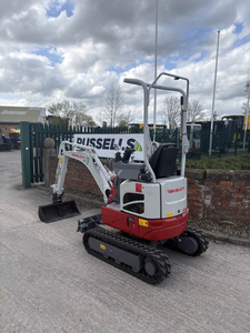 Nouvelle mini-excavatrice Takeuchi à vendre, excavatrice compacte sur chenilles, prête à être expédiée - Product Image 2