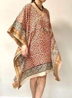Robe-kaftan mi-longue en coton tricoté à col en V, imprimé floral dessiné à la main, écologique, lavable, naturelle, pour l'été et la plage