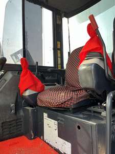 Bon prix, haute performance, fabriqué au Japon, mini-pelle hydraulique Komatsu PC55MR d'occasion - Product Image 3