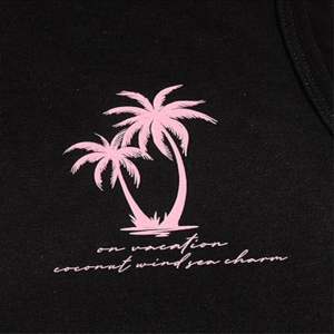 Ensemble d'été personnalisé pour homme - T-shirt respirant en polyester/coton et short assorti avec logo imprimé numériquement pour le sport, la gym et les tenues décontractées - Product Image 3