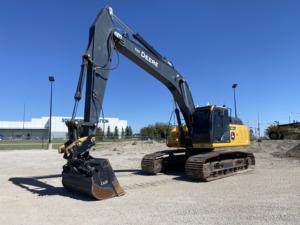 Excavatrices sur chenilles John Deere 135 d'occasion avec moteur haute performance en stock et prêtes à être expédiées, livraison rapide, à vendre - Product Image 3