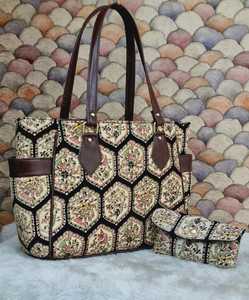 กระเป๋าถือ2ช่องมีกระเป๋าด้านข้าง2ช่องพร้อมซิปและกระเป๋าขนาดเล็กเพื่อการพกพาที่สมบูรณ์แบบสำหรับทุกวันความต้องการอย่างเป็นทางการ - Product Image 6