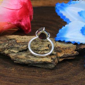 Anillo de Plata de Ley 92.5 Hecho a Mano de 3.86 Gramos con Turmalina Natural en Bruto, Estilo Hip Hop, Chapado en Rodio, Joyería Fina con Bisel - Product Image 3