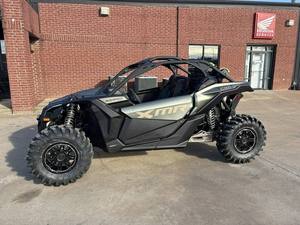 UTV Yamaha Wolverine RMAX4 1000 Limited 2026 Clásico de Primera Clase para Adultos - Product Image 4