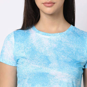 T-shirts personnalisés pour femmes Nouveau design Solide Blanc Respirant Style Coréen pour l'été Casual Crop Top T-shirts à vendre - Product Image 5