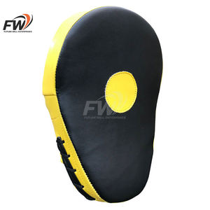 Guantes de boxeo personalizados de alta calidad, los más vendidos, con logotipos personalizados para entrenamiento de artes marciales. - Product Image 3