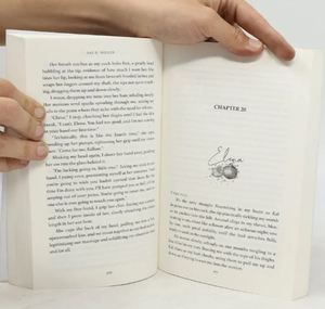 คำสัญญาและทับทิม โดย ซาว อาร์ มิลเลอร์ หนังสือปกอ่อน นวนิยายรักโรแมนติก หนังสือปกอ่อน - Product Image 3