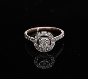 Anillo de diamantes naturales de oro rosa de 14 quilates, ropa de regalo nupcial elegante con centro de racimo redondo y banda pavimentada, diseño de Halo redondo - Product Image 1
