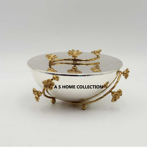 Fleur en laiton en acier inoxydable Design floral décoratif de haute qualité pour servir un bol de noix - Product Image 4