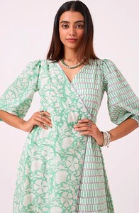 Summer Breezy Hand Block Floral Motif Clean Stripe Wrap Dress Festive Day Contemporary Twist Robe pour femmes avec ourlet cousu main - Product Image 2