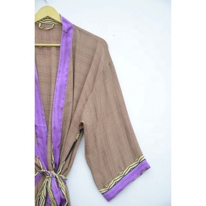 Kimono bohemio de seda, bata de Casa Regal de lujo con estampado Digital - Product Image 2
