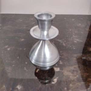 Vente en gros lot de 3 bougeoirs en aluminium au design antique INS Verre lisse brillant Décoration de table de mariage de Noël élégante Autre - Product Image 5