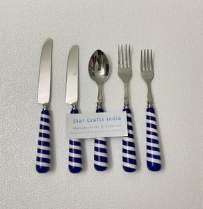 Ensemble de couverts en acier inoxydable avec poignée en résine Ensemble de couverts cuillère fourchette couteau à beurre de la plus haute qualité au prix le plus bas Ensemble de 3 - Product Image 6