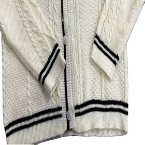 Suéter con Logotipo de Hermandad Universitaria para Mujer y Hombre, Bordado Escolar - Product Image 2