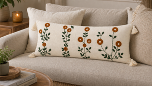 Housse de coussin lombaire en coton brodé à la main avec pompons aux coins, motif floral botanique orange rouille, pour canapé - Product Image 6