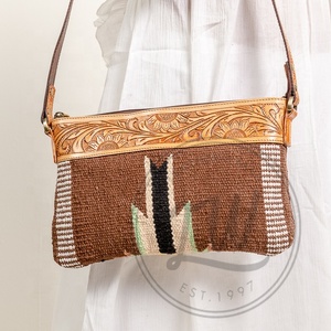 LW Leather bag Hot Selling Tooled Fur Leather Clutch Purse Wallets Attractive Leather <b>Wristlet</b> Clutch Women Designed Purse - Product Image 1