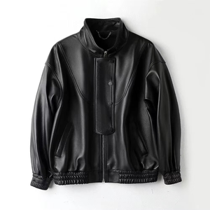 Chaquetas de Motociclista de Cuero Genuino de Diseño de Lujo para Mujer, Corte Entallado, Largo Regular, Herrajes Dorados, Transpirables y Resistentes al Viento - Product Image 3