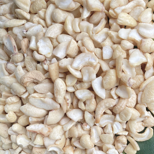 Anacardos crudos del proveedor de confianza Anacardos de Vietnam Anacardos tipo Ww 320 de Santigo Vietnam - Product Image 1