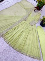 Robe de soirée Salwar Kameez de créateur, style actrice de série télévisée, en tissu de fausse soie épaisse, avec broderie de sequins Rembo et grande jupe évasée, taille sur mesure