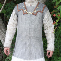 Répliques d'armure Armory : Armure de chaîne romaine Lorica Hamata en acier poli, style antique, pour collection d'art, personnage de film/télévision, cadeau, modèle Offset