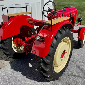 PRÊT À CONDUIRE - VÉHICULE D'OCCASION À VOLANT À GAUCHE |   Conduite à droite |   Tracteur Porsche Diesel Standard 218 de 1958 - Product Image 1