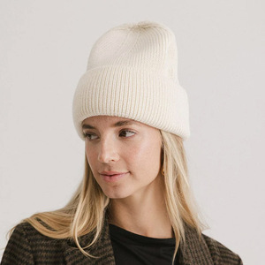 Gorro de moda al por mayor | Gorro de punto de diseño personalizado para hombres y mujeres | Gorro de invierno cálido - Product Image 5