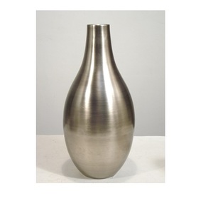 Vase à fleurs en aluminium à look brut pour chambre à coucher - Product Image 2