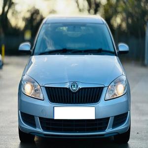 SKODA ROOMSTER 1.2 d'occasion 2012, conduite à gauche/droite - Product Image 1