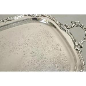 Plato de Servir Plateado con Borde Festoneado, Estilo Victoriano, Plateado en Plata Inglesa Vintage - Product Image 3