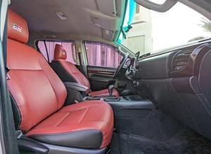 Toyota Hilux 2025 FACELIFTED GR SPORT OFF-ROAD V4 EN EXCELENTE ESTADO - Product Image 6