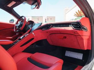 Coupé BIANCO AVUS RWD 2023 Usado en Excelentes Condiciones - Product Image 3