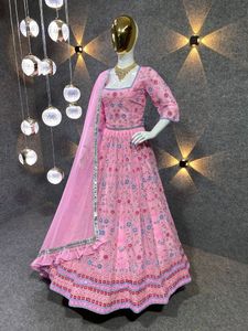 Lehenga de Diseñador Indio Listo para Usar, con Bordado de Lentejuelas en Georgette y Dupatta, para Bodas, Fiestas, Estilo Bollywood para Mujer - Product Image 3