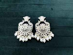 Boucles d'oreilles traditionnelles de haute qualité pour femmes bijoux vintage du patrimoine ethnique indien idéal pour les festivals, les mariages - Product Image 3