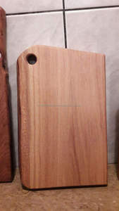 Tabla de Cortar Rectangular de Madera de Acacia Natural Hecha a Mano de Primera Calidad, con Mango, Ecológica, Apta para Lavavajillas - Product Image 3