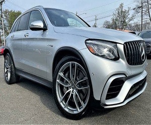 Offre exceptionnelle : Mercedes-Benz GLC-Class GLC AMG 63 4MATIC AWD d'occasion 2019, prêt à être expédié - Product Image 1